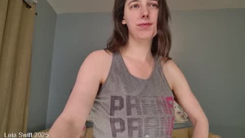 Leia Swift online show from December 21, 11:06 am