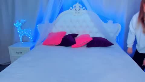 Snapshot of leiawow chatting on January 3, 2:40 pm leiawow online show from January 3, 2:40 pm