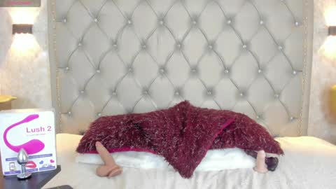 Snapshot of leigh_angels chatting on March 6, 1:05 am LEIGH ANGELS online show from March 6, 1:05 am