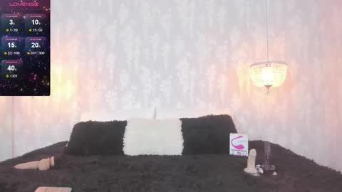 Snapshot of leigh_angels chatting on October 25, 9:53 pm LEIGH ANGELS online show from October 25, 9:53 pm