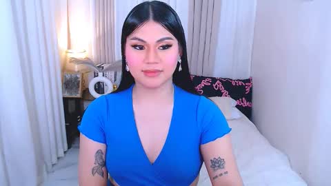 Snapshot of leighcortesi chatting on November 5, 12:32 am Cailey online show from November 5, 12:32 am