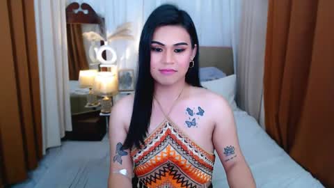Snapshot of leighcortesi chatting on April 24, 5:15 pm Cailey online show from April 24, 5:15 pm