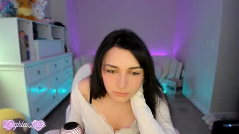 Leighla online show from February 20, 1:02 am