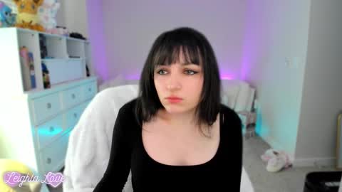 Leighla online show from March 8, 9:51 pm