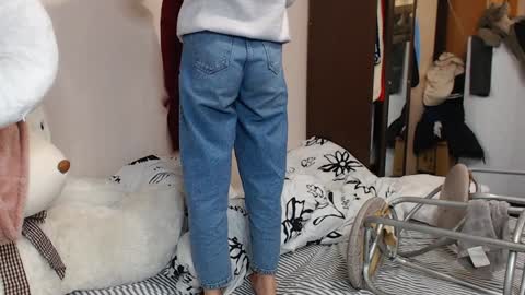 Snapshot of leila_bambi_ chatting on December 23, 9:08 pm leila_bambi_ online show from December 23, 9:08 pm