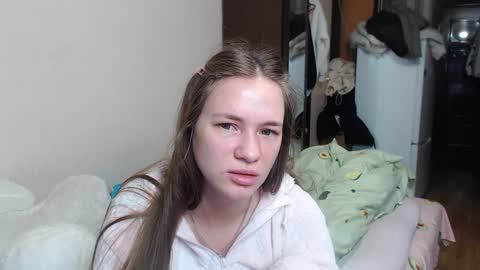 Snapshot of leila_bambi_ chatting on January 12, 5:54 pm leila_bambi_ online show from January 12, 5:54 pm