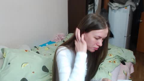 Snapshot of leila_bambi_ chatting on January 14, 3:57 pm leila_bambi_ online show from January 14, 3:57 pm