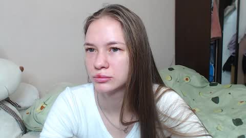 Snapshot of leila_bambi_ chatting on January 22, 6:31 pm leila_bambi_ online show from January 22, 6:31 pm