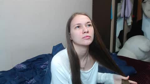 Snapshot of leila_bambi_ chatting on February 22, 8:50 am leila_bambi_ online show from February 22, 8:50 am