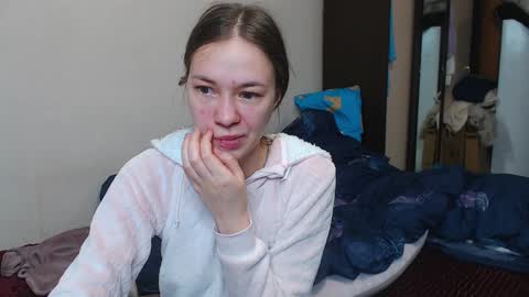 Snapshot of leila_bambi_ chatting on February 27, 3:47 am leila_bambi_ online show from February 27, 3:47 am