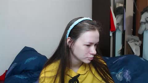 Snapshot of leila_bambi_ chatting on March 11, 4:40 pm leila_bambi_ online show from March 11, 4:40 pm