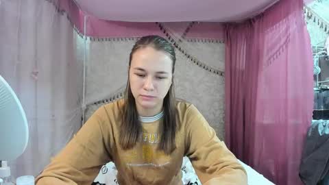 leila_bambi_ online show from March 17, 9:56 am