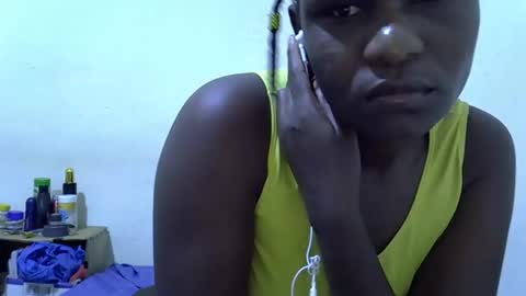 Snapshot of leilacuty13 chatting on October 19, 5:08 am leilacuty13 online show from October 19, 5:08 am