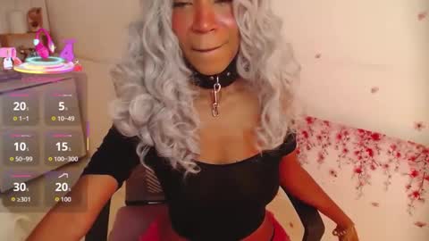 leilaebony_ online show from September 30, 2:44 pm