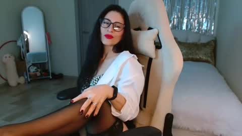 leilamurray online show from February 20, 10:05 am