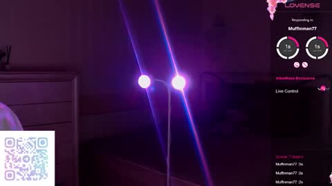 Leila online show from October 26, 12:49 am