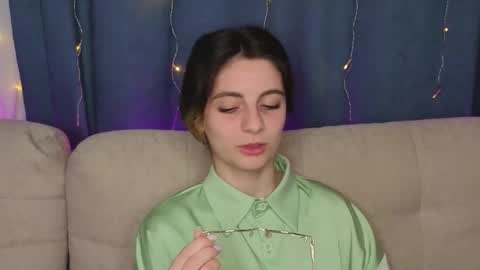 Alexandria online show from November 14, 4:17 pm