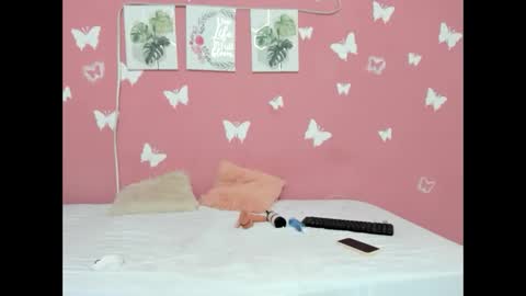 Snapshot of lelany_evans chatting on October 23, 9:57 pm lelany_evans online show from October 23, 9:57 pm