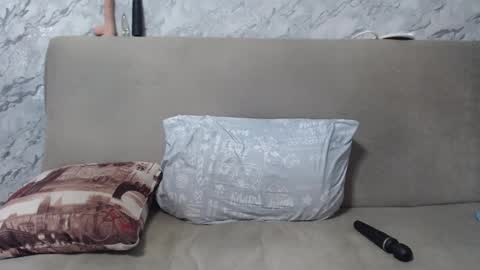 Snapshot of lelapopins chatting on November 9, 6:23 am Lana online show from November 9, 6:23 am