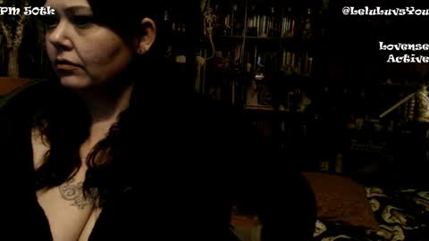 Snapshot of leluluvsyou chatting on January 5, 11:48 am Lelu Fallas online show from January 5, 11:48 am