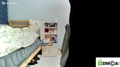 Snapshot of lemon1774 chatting on December 15, 10:08 am lemon1774 online show from December 15, 10:08 am