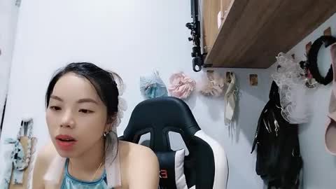 Snapshot of lemon8386 chatting on June 23, 2:04 pm lemon8386 online show from June 23, 2:04 pm