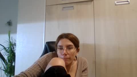 lena6122000 online show from October 16, 8:32 pm