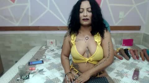 lena_lawson online show from February 14, 5:37 am