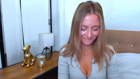 lena_sexi online show from October 22, 6:57 am