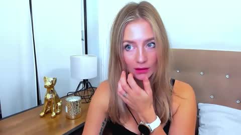 lena_sexi online show from October 27, 7:56 am