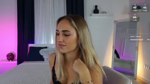 Lena online show from November 20, 2:28 pm