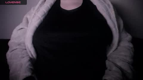 lenagolden online show from March 6, 2:30 am