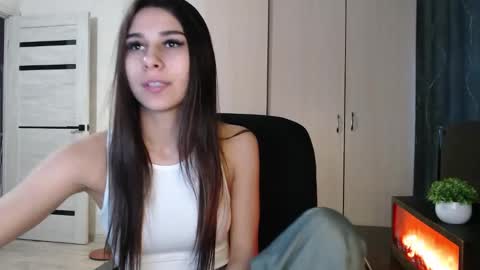 lenagordon online show from January 16, 11:47 am