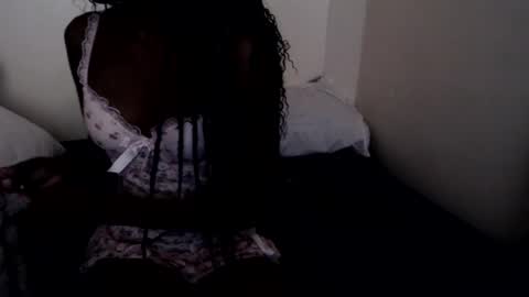 Snapshot of lenah6 chatting on July 13, 5:32 am lenah6 online show from July 13, 5:32 am