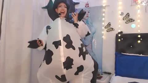 lenaleenyan online show from February 15, 12:15 am