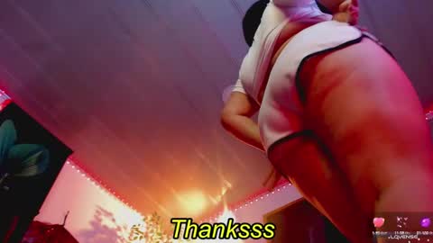 Snapshot of lenasweetx chatting on January 29, 4:05 am Lenna Kang online show from January 29, 4:05 am