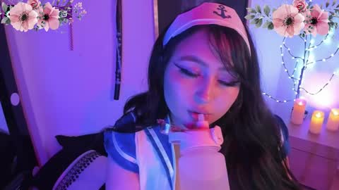 Snapshot of lenasweetx chatting on March 6, 1:57 pm Lenna Kang online show from March 6, 1:57 pm