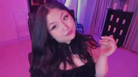 Lenna Kang online show from March 20, 5:40 pm