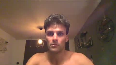 Snapshot of lendariokiss chatting on May 26, 7:43 pm Armando online show from May 26, 7:43 pm