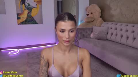 Lenna Goddess online show from November 15, 5:38 am