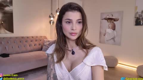Snapshot of lenna_godess chatting on May 23, 3:23 am Lenna Goddess online show from May 23, 3:23 am