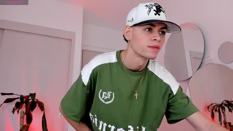 Lenner INDEPENDENT MODEL online show from January 20, 12:57 am