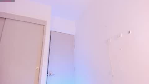 Lenner INDEPENDENT MODEL online show from December 3, 8:12 am