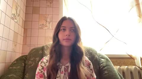 Hellomy name is Natalyits my first day here nice to meet you Give me 50 thumbs ups online show from June 1, 7:32 am