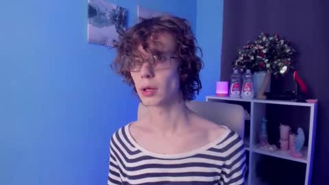 Leo online show from November 1, 8:55 pm