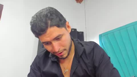 leo_carter1 online show from March 7, 5:32 pm