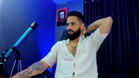 Leo  Diaz online show from January 4, 2:03 am