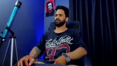 Leo  Diaz online show from February 10, 3:35 am