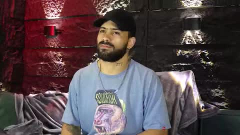 Leo  Diaz online show from October 22, 2:23 am