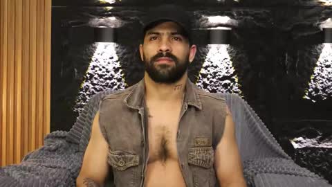 Leo  Diaz online show from March 15, 2:28 am